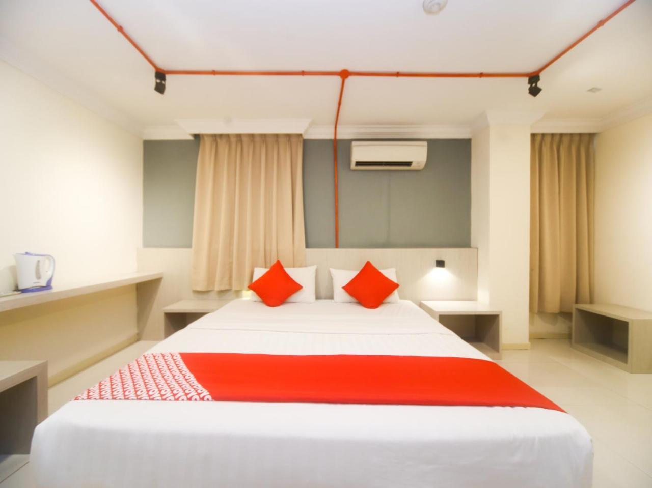 Oyo 727 Hotel Rafflesia Kota Kinabalu Exterior foto