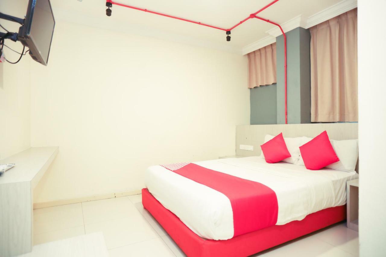 Oyo 727 Hotel Rafflesia Kota Kinabalu Exterior foto