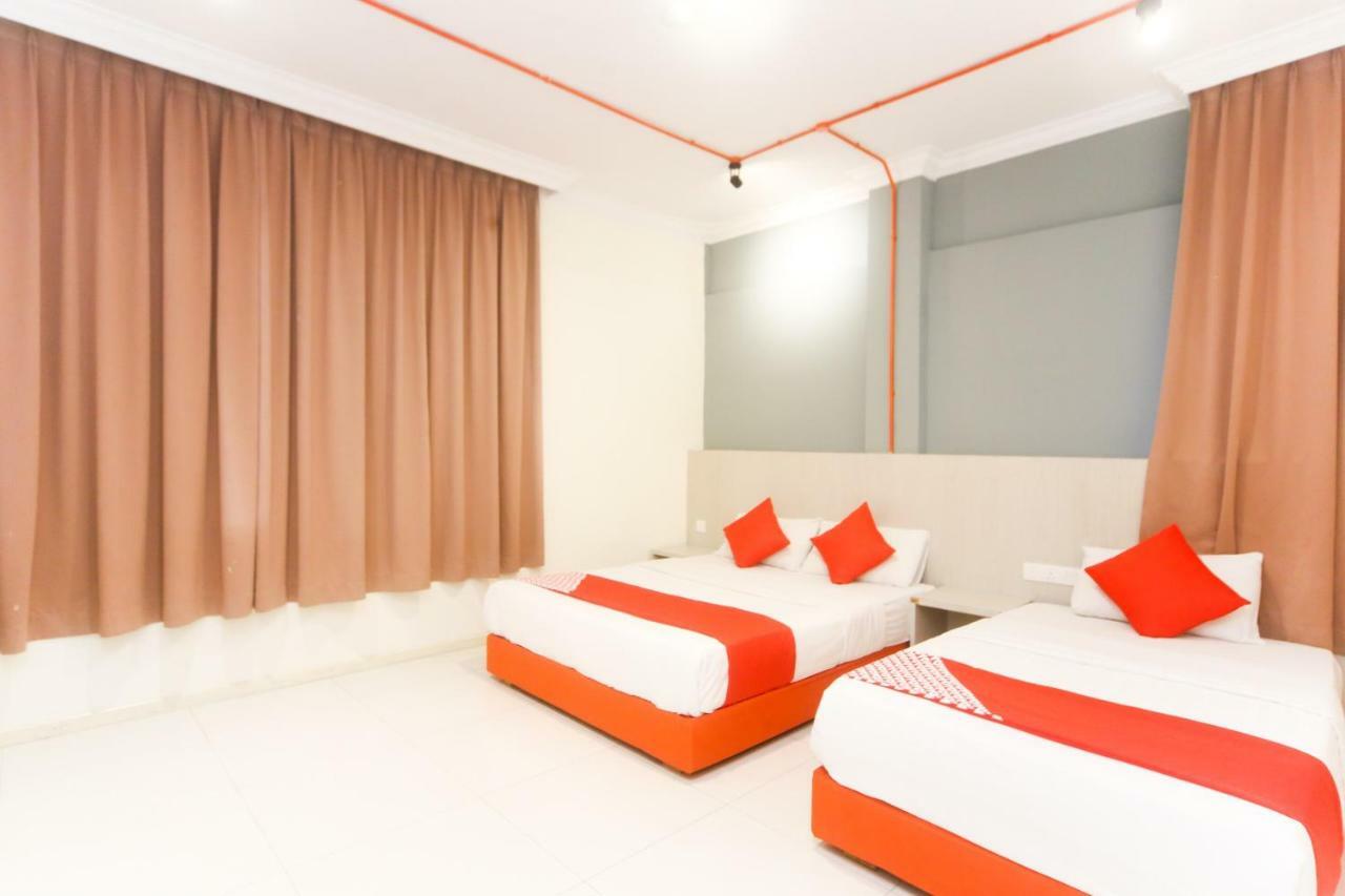 Oyo 727 Hotel Rafflesia Kota Kinabalu Exterior foto
