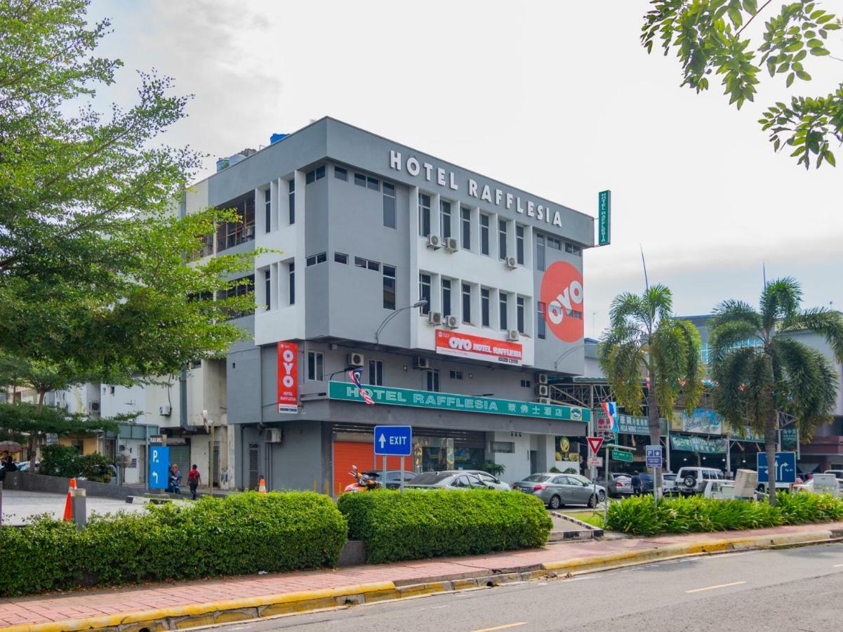 Oyo 727 Hotel Rafflesia Kota Kinabalu Exterior foto